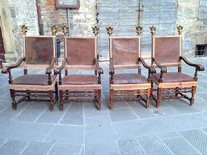 Quattro poltrone a rocchetto ‘600