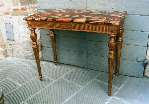 Consolle in legno dorato con piano marmorizzato